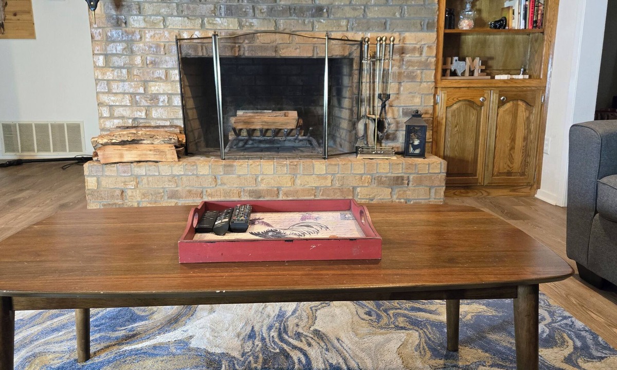 Tyler House | Charming 2-bedroom house with AC in tranquil Tyler