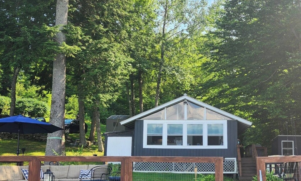 Vassalboro Cabin | Charming 2-bedroom lakefront camp on Webber Pond