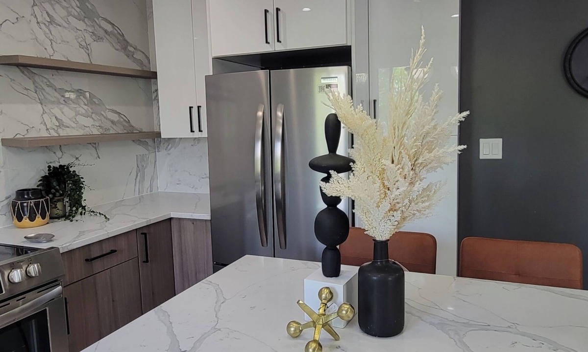 Uniondale Apartment | Charming 2-bedroom rental centrally located