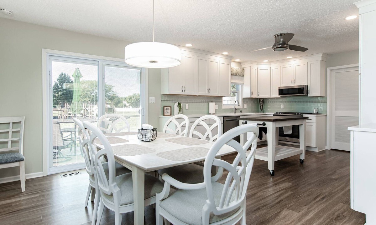 Manteno House | Charming 2-bedroom townhome in delightful Manteo.