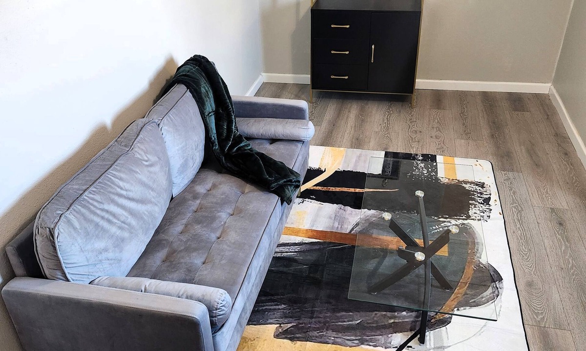 Northwest Los Angeles Heights Apartment | Charming 2-bedroom apartment in delightful San Antonio, minutes from downtown.