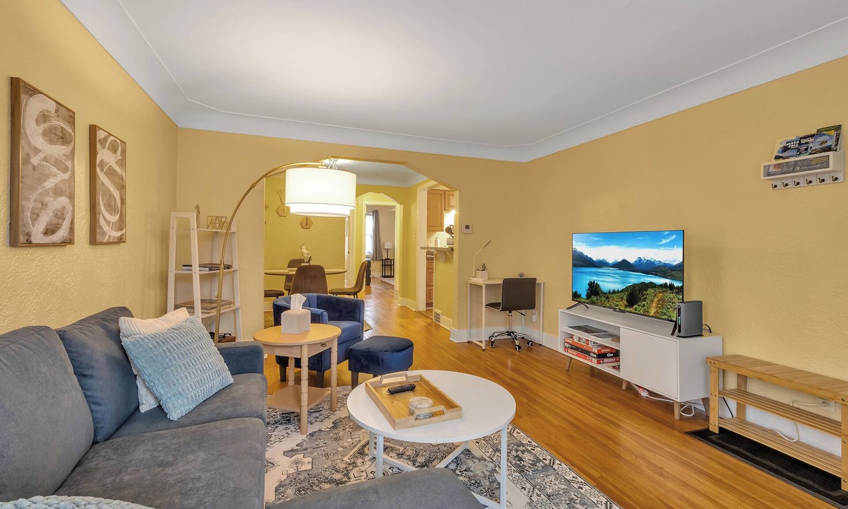 West Seneca Apartment | Charming 2-BR apartment with AC, WiFi and covered parking in lovely Buffalo!