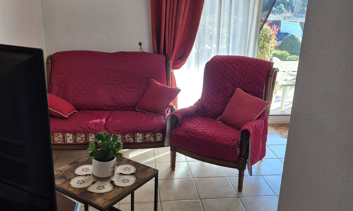 Regusse Apartment | Charming 2-room apartment