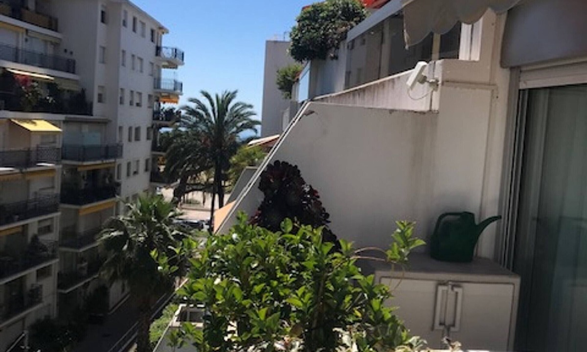 Menton Apartment | Charming 2-Room Apartment with Pool, Terrace, and Parking in Menton