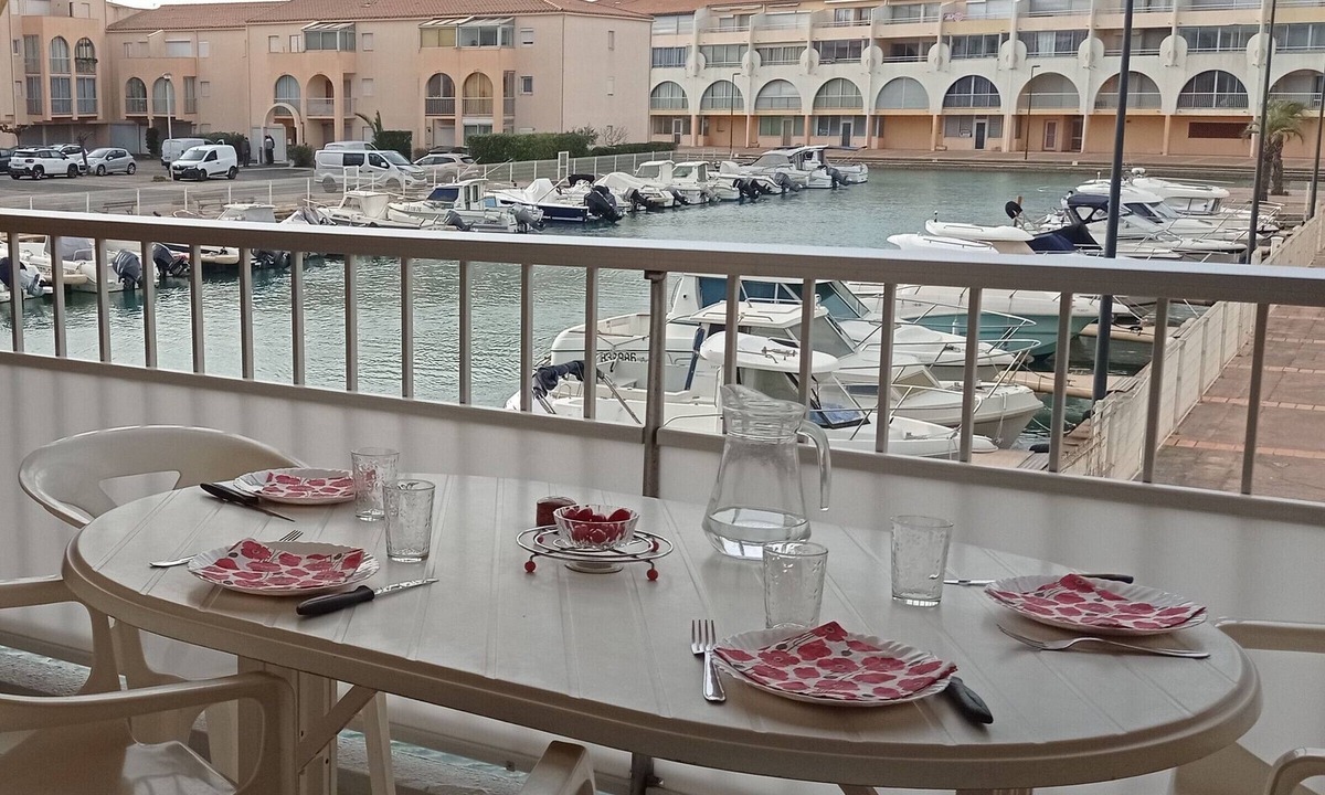Sete Apartment | Charming 2-room cabin with parking and pet-friendly in Sète