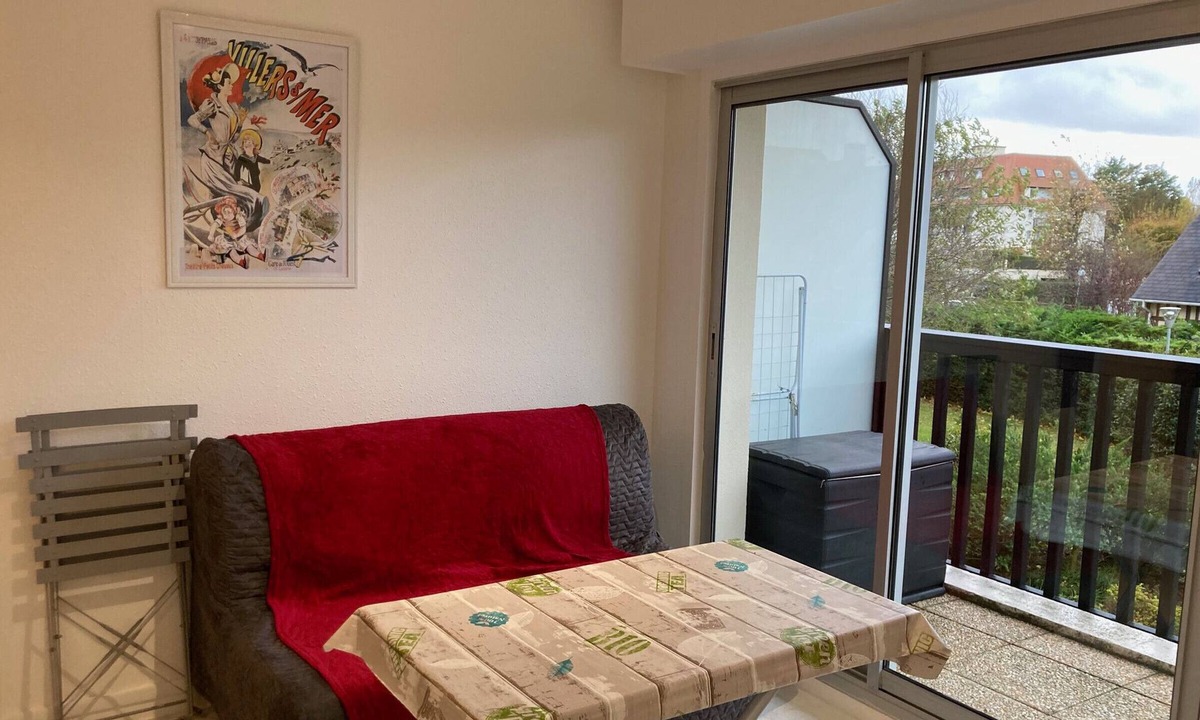 Villers-sur-Mer Apartment | Charming 2-room apartment with balcony near the beach