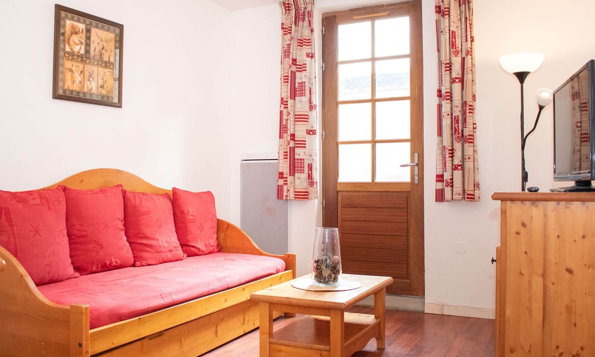 Vignec Apartment | Charming 2 Rooms in Vignec with Terrace, 6 Pers