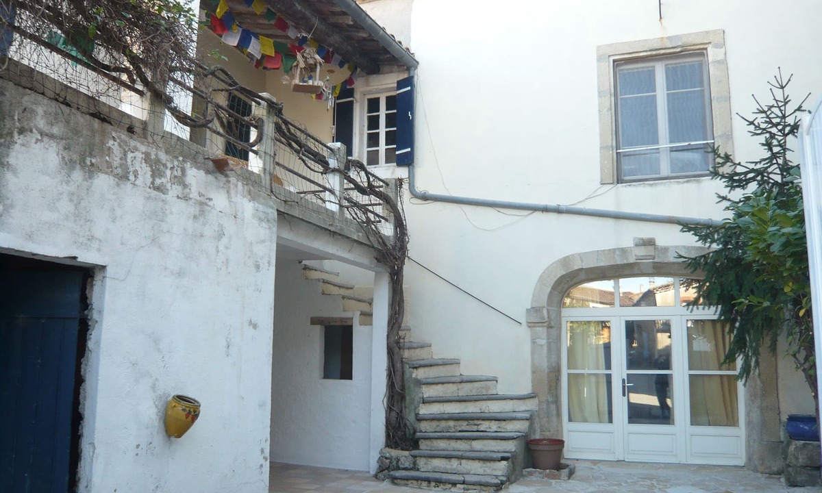 Saint-Clement House | Charming 210 m2 village house on 2 levels with courtyard and terrace