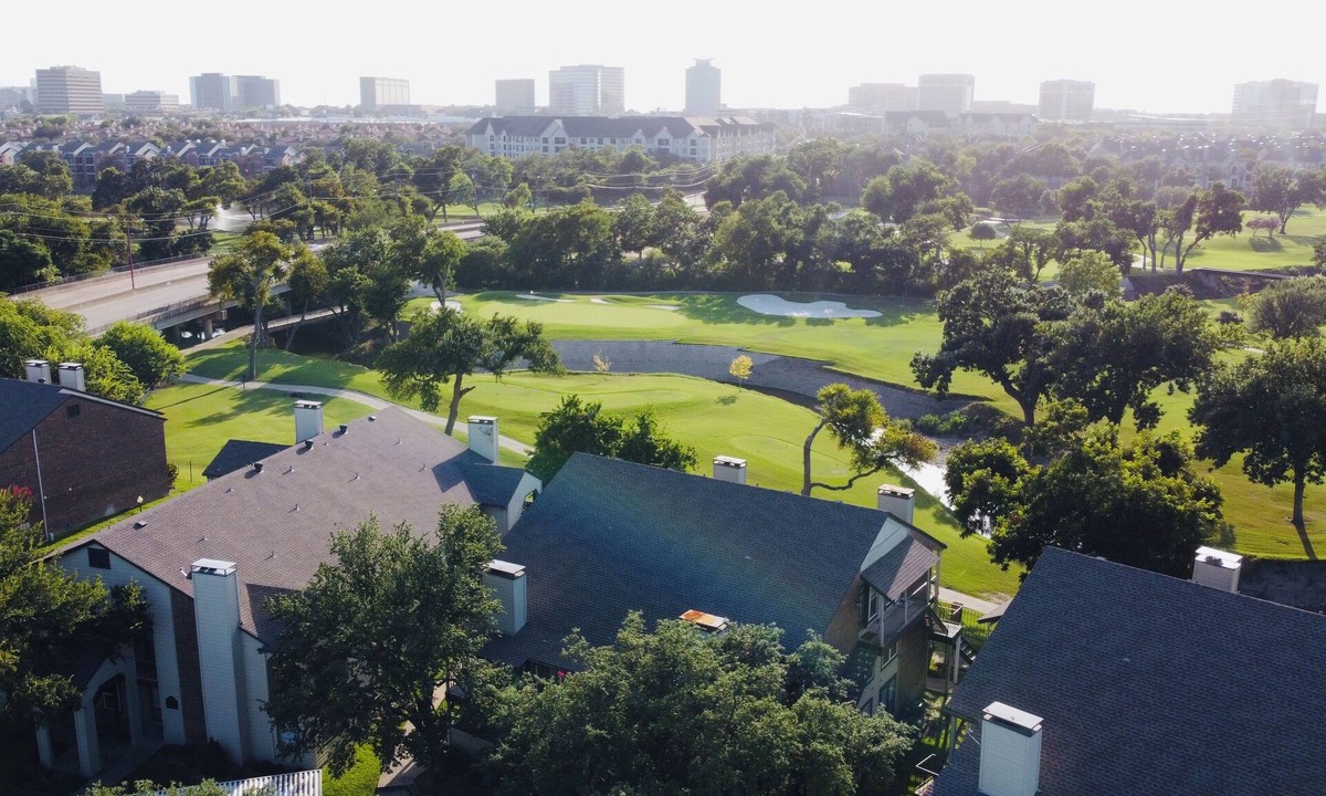 Far North Dallas Condo | Charming 2BE/2BA condo on Preston in Dallas