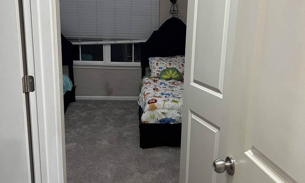 McDonough Apartment | Charming 2BR/2BA Bed — Cozy, Quiet & Welcoming