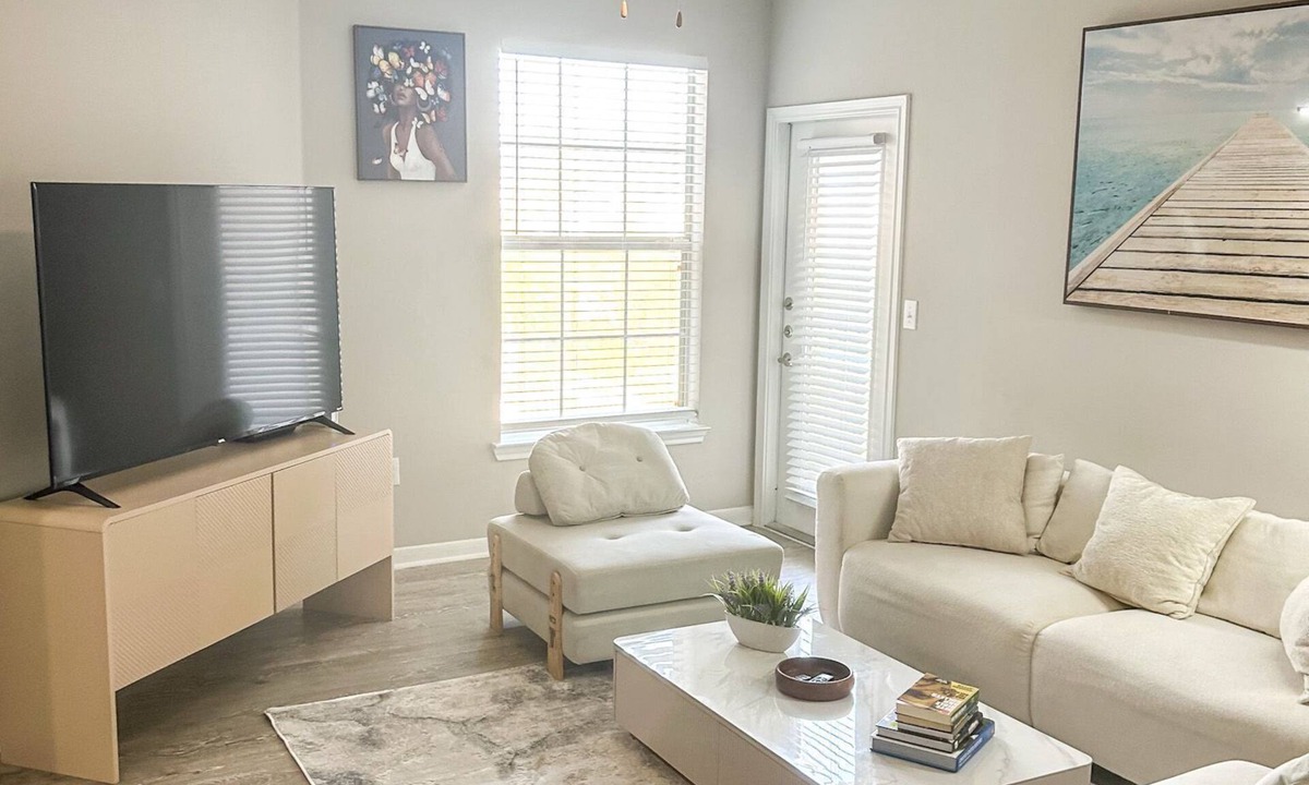 Alden Bridge Apartment | Charming 2BR/2BA Oasis in Magnolia