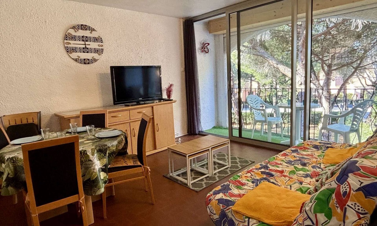 Argeles Plage Apartment | Charming 2BR Apt with Pool, Balcony & Tennis, 200m from Beach - Argelès-sur-Mer