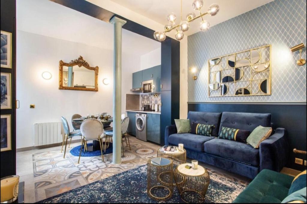 Quartier de la Porte-Saint-Denis Apartment | Charming 2BR # Grands Boulevards