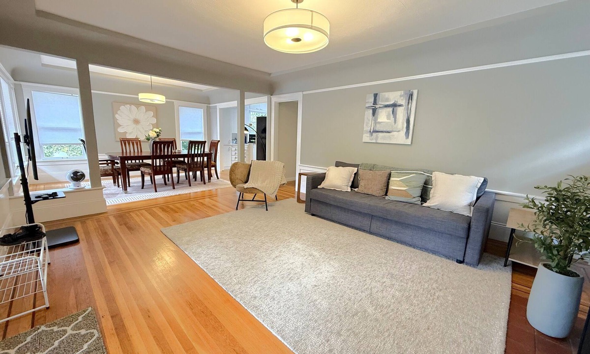 Fair Oaks House | Charming 2BR house/Near Stanford