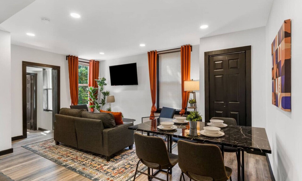 Penn-Knox Apartment | Charming 2BR Philadelphia Stay, Prime Location + Parking