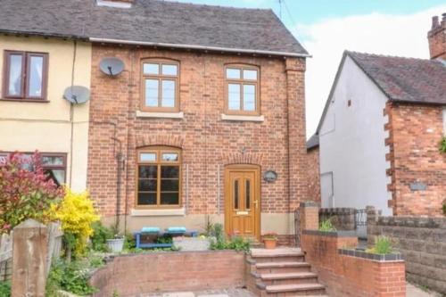 Tean House | Charming 3 Bed Cottage sleeps 5