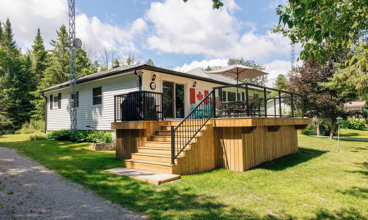 Rosedale Cottage | Charming 3-bedroom cottage with WiFi, AC on serene Balsam Lake