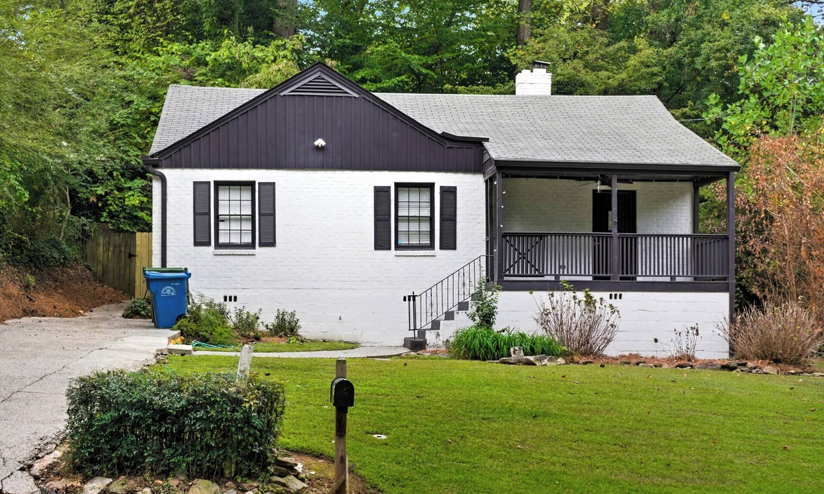 Loring Heights House | Charming 3-Bedroom Atlanta Retreat Near Midtown