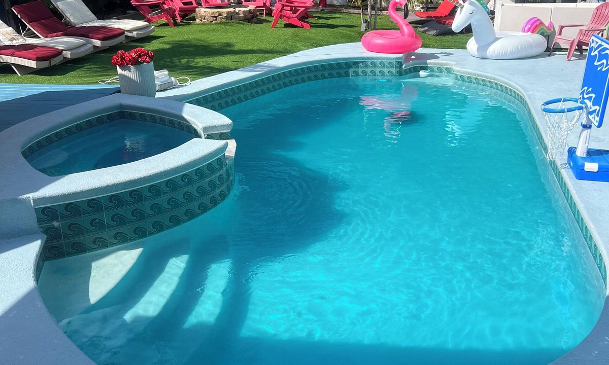 Clearwater House | Charming 3-bedroom home with hot pool and spa.