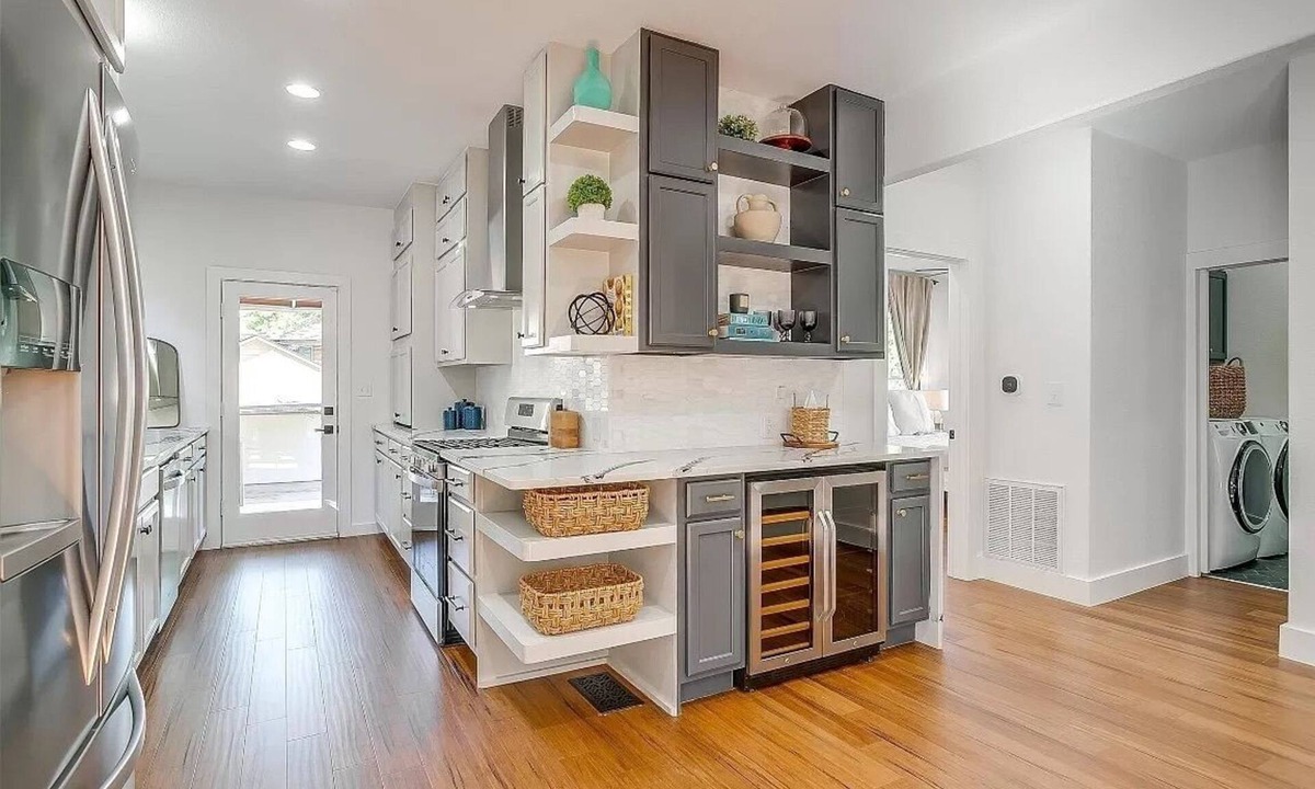 Fort Worth Cultural District House | Charming 3-bedroom house steps away from Dickies Arena & William Rogers!