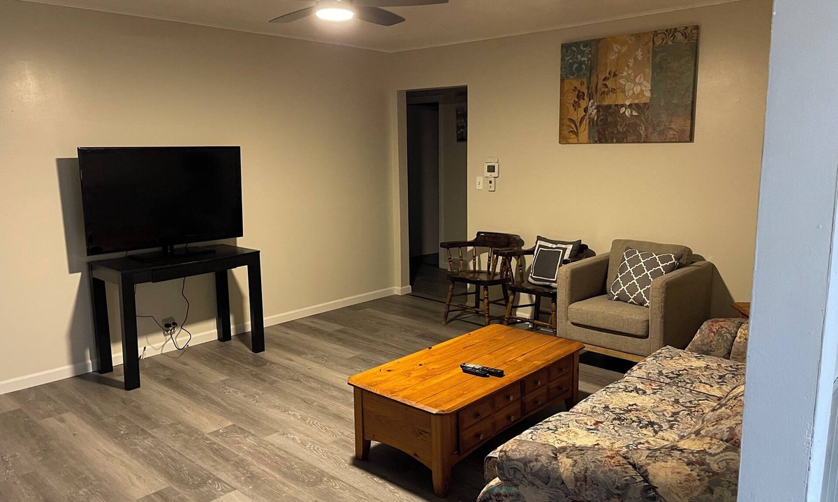 Harrietta House | Charming 3-bedroom house with AC in Harrietta