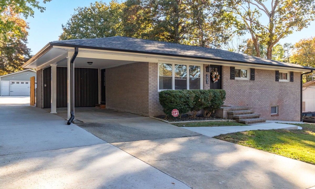 Jamestown House | Charming 3-bedroom house in Jamestown