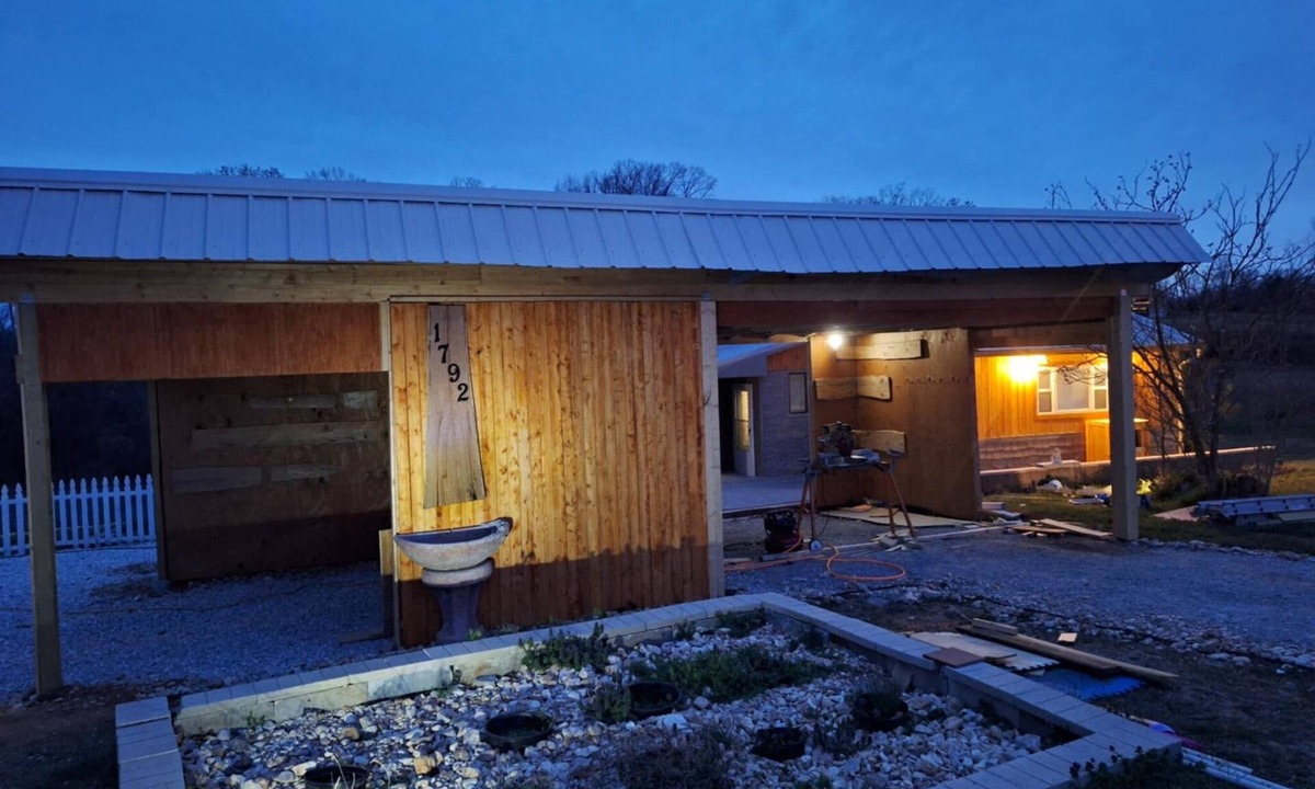 Harrison House | Charming 3-bedroom house with AC in the Country