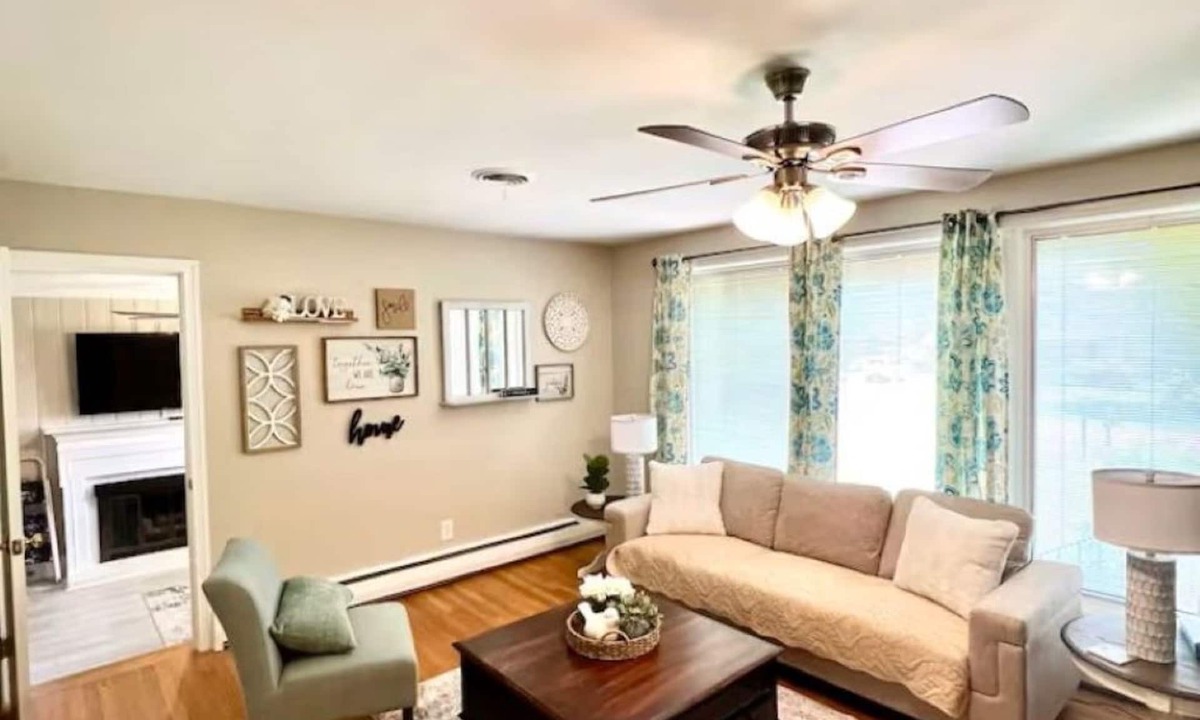 Tuckahoe House | Charming 3-bedroom house with WiFi and AC in beautiful Richmond