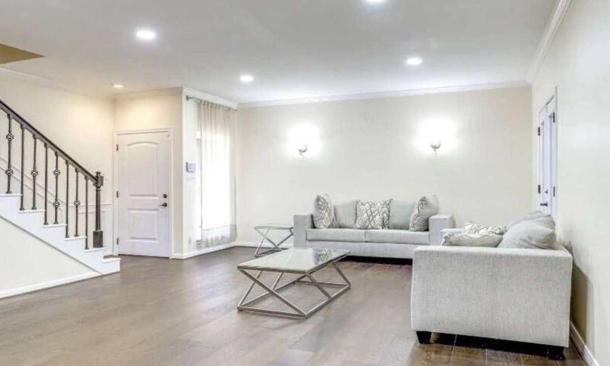Houston House | Charming 3-bedroom house with WiFi, AC in superb Houston
