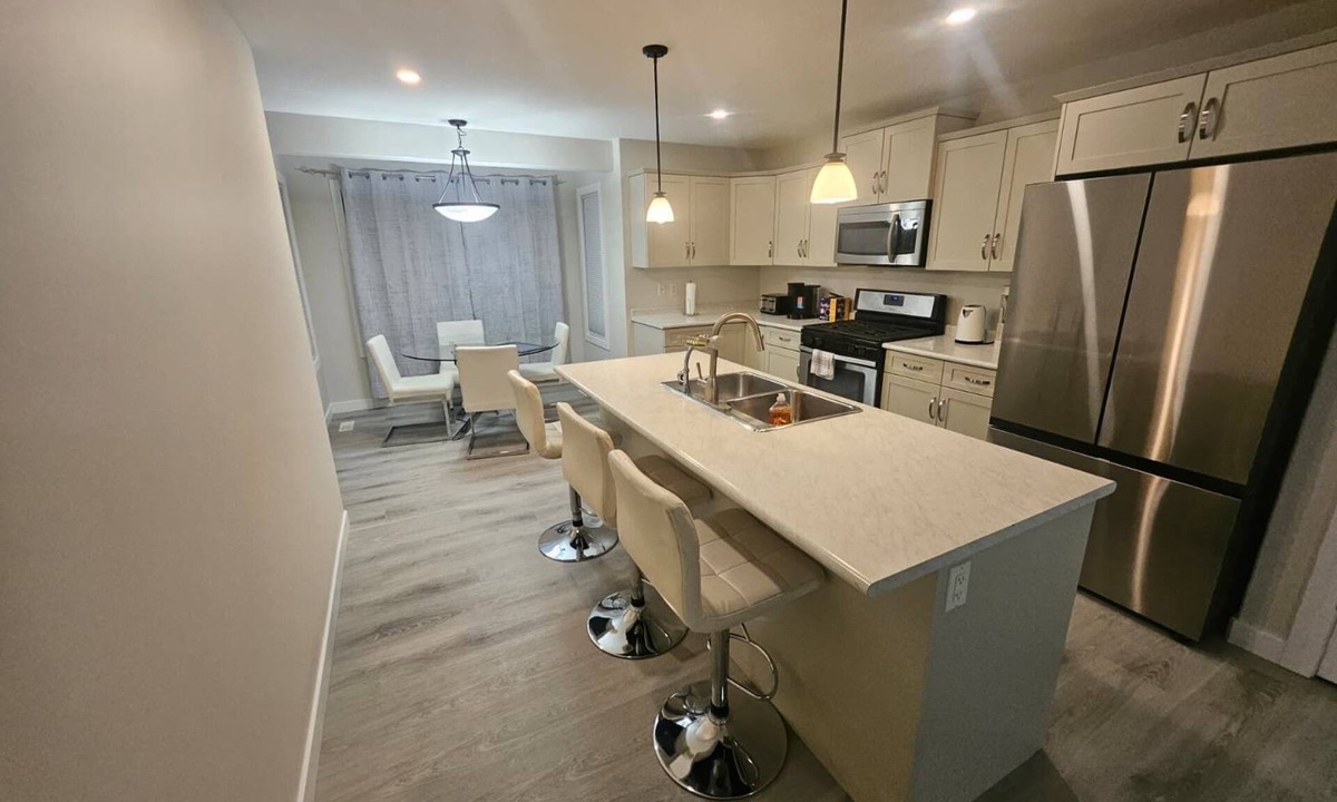 Regina House | Charming 3-bedroom house in Harbour Landing, Regina