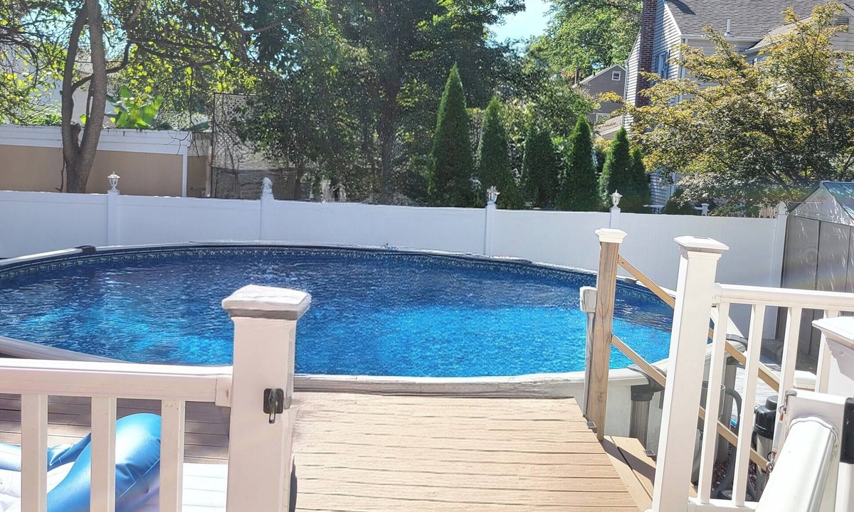 Rahway House | Charming 3-bedroom house with pool and firepit In peaceful Rahway