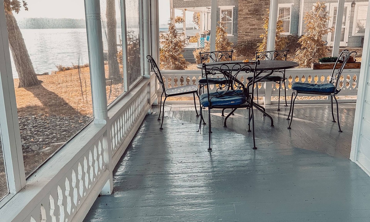 Ithaca House | Charming 3 bedroom lake house