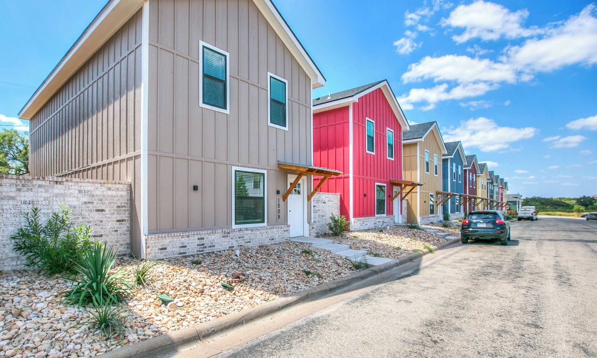 San Angelo House | Charming 3-bedroom townhome with AC in nice San Angelo