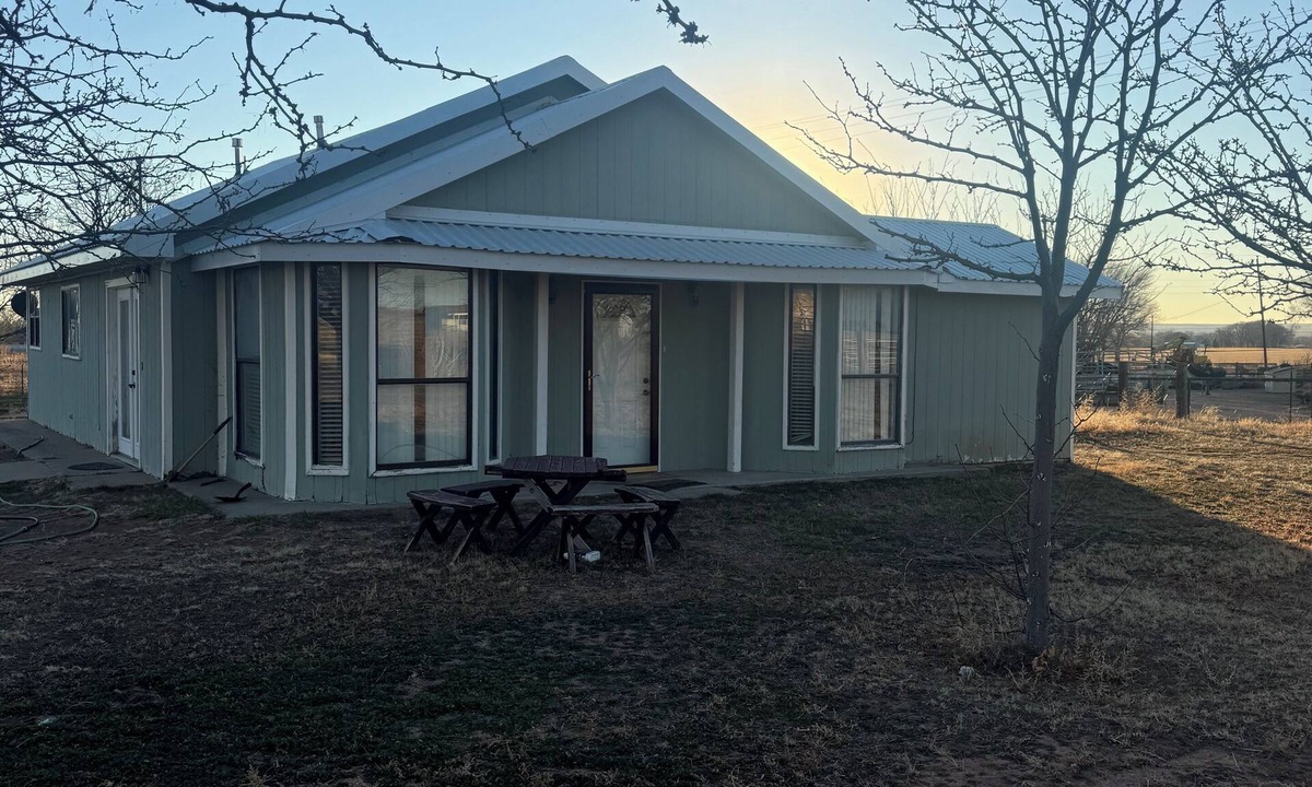 Fort Sumner House | Charming 3-bedroom house with AC and WiFi in quaint Fort Sumner