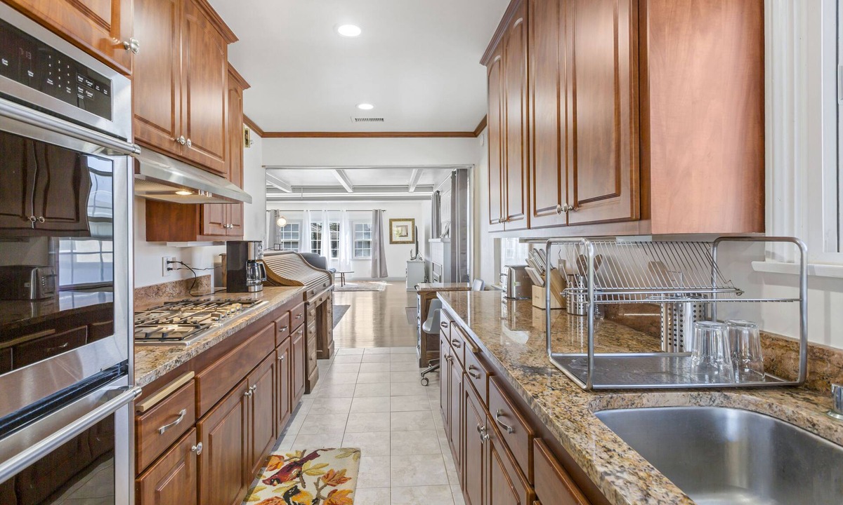 Westchester Villa | Charming 3-bedroom villa with Wi-Fi, AC in fantastic Location