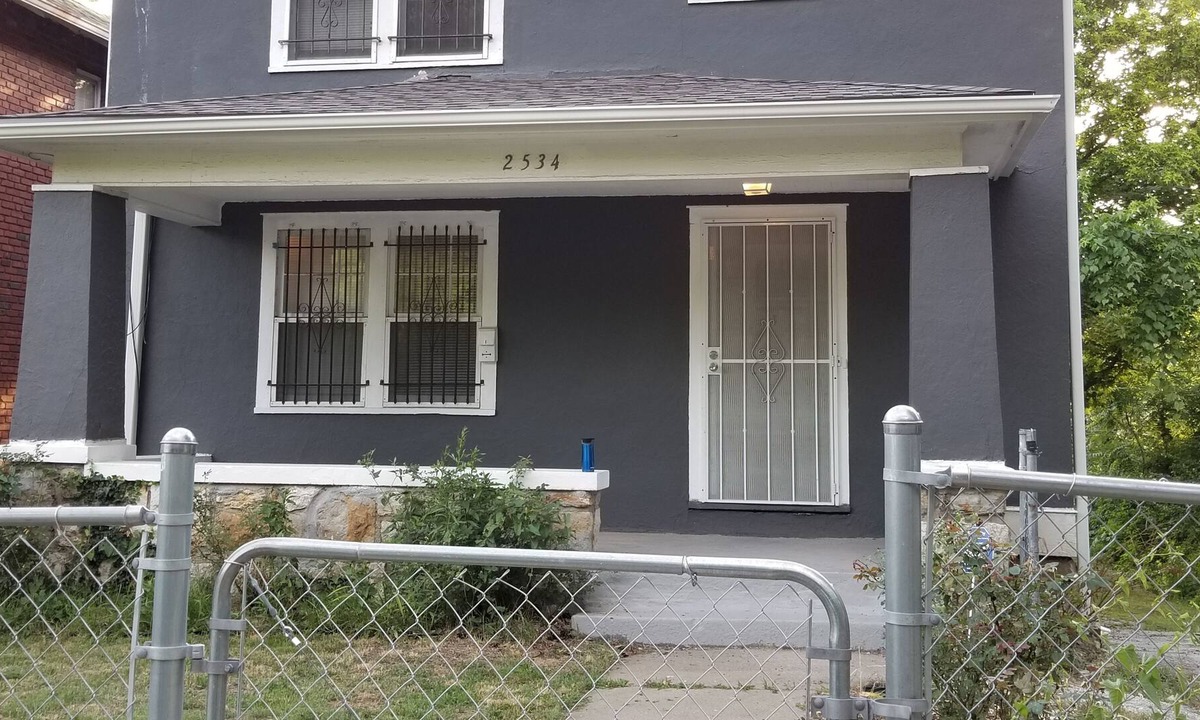 Kansas City Villa | Charming 3 BRM Villa by KCMO Downtown