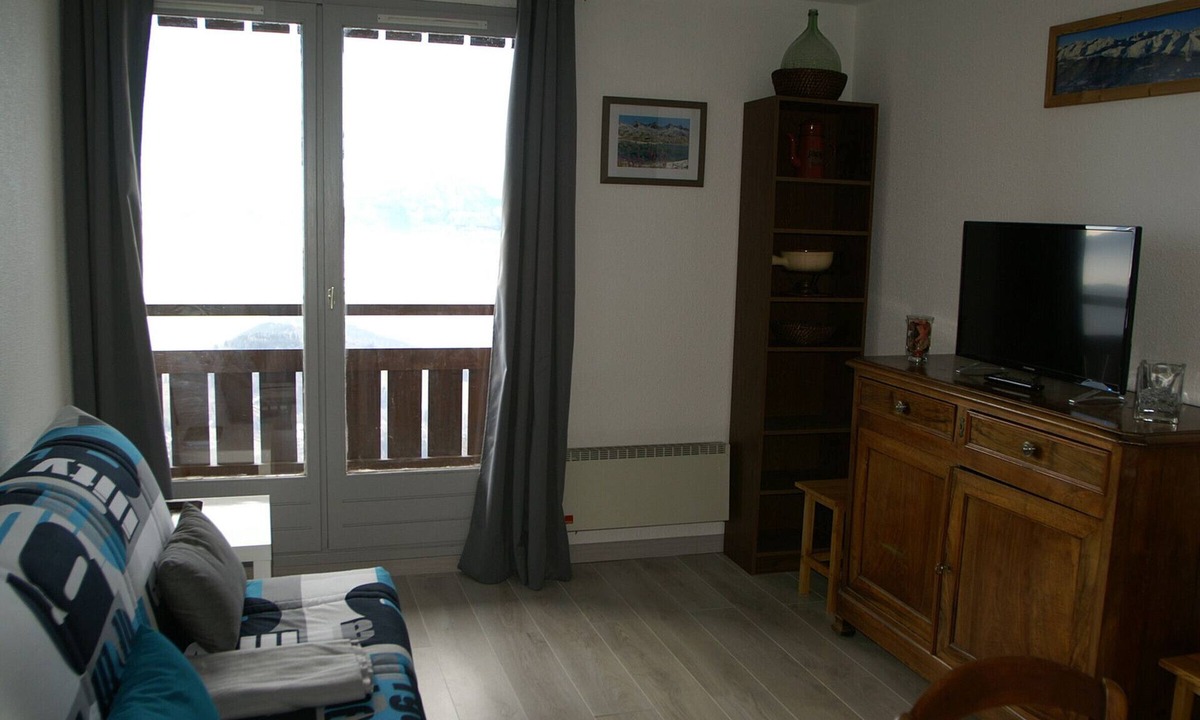 Prapoutel Apartment | Charming 3-room apartment with balcony