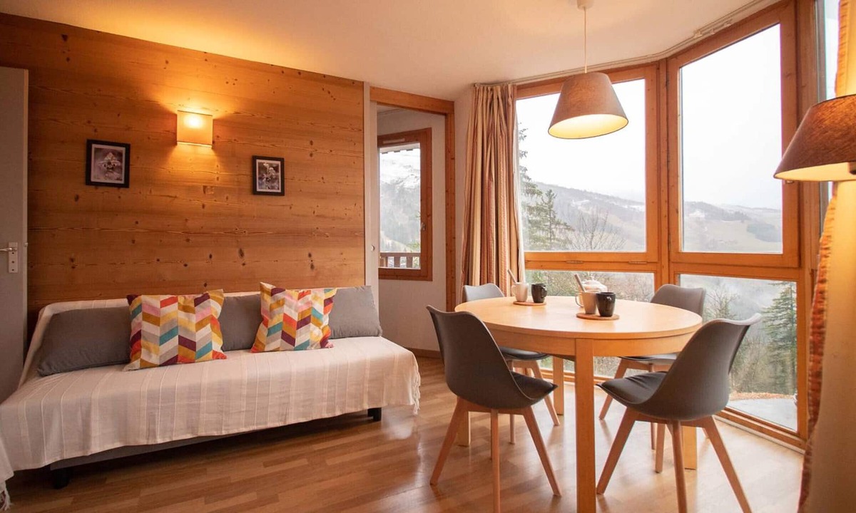 Valmorel Apartment | Charming 3-room apartment in Valmorel with balconies and ski locker