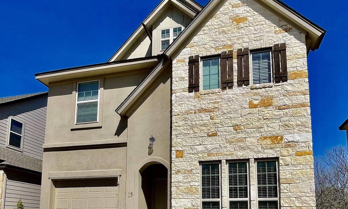 Scofield Farms House | Charming 3BR Austin Home, Private yard + many home amenities