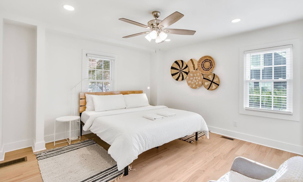 Buford Highway House | Charming 3BR Home in Chamblee | Local Experience