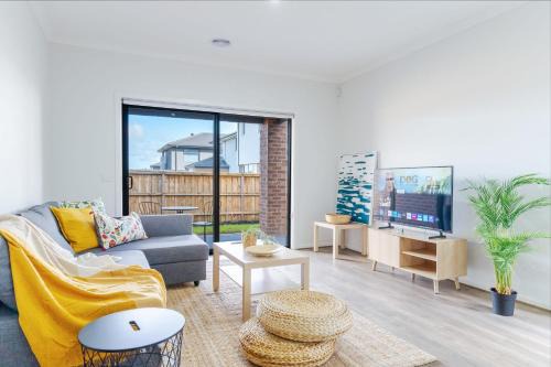 Junction Village House | Charming 3BR Home with Study in Junction Village