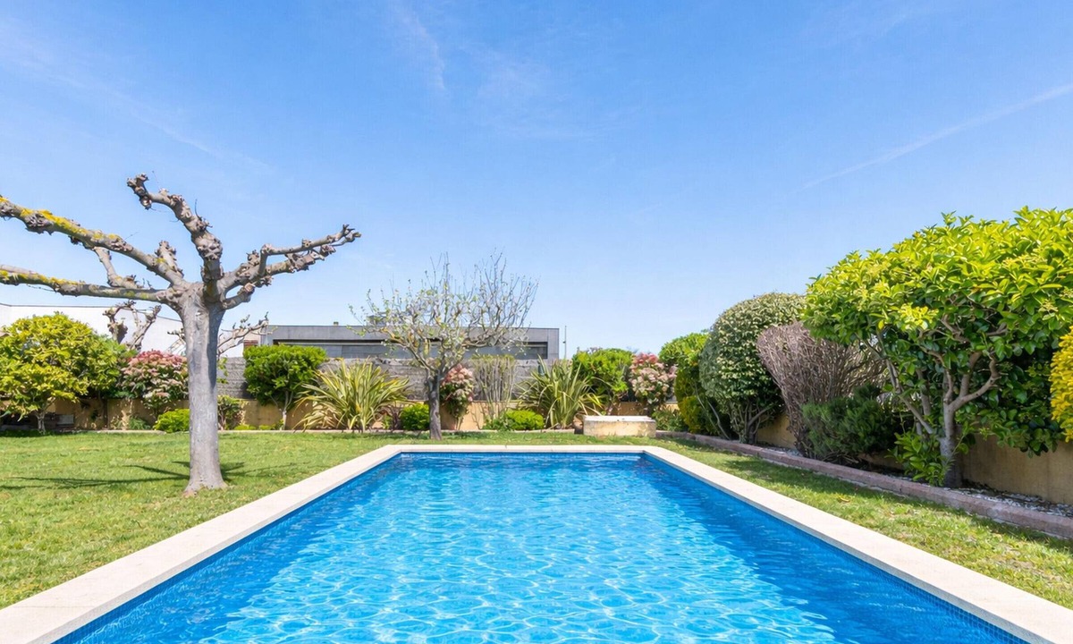 L'Armentera House | Charming 3BR House with Private Pool, BBQ, and Wifi in Tranquil Costa Brava