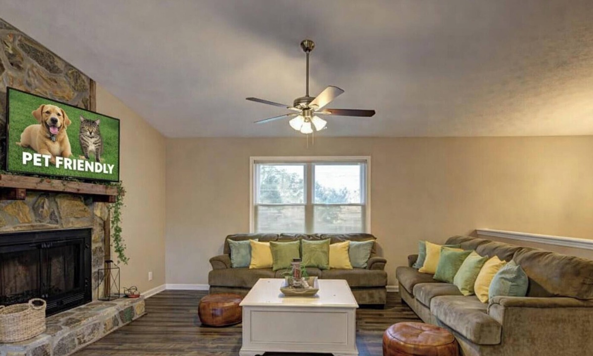 Woodstock House | Charming 3BR Station Home - Fast WiFi, Deck & Parking!