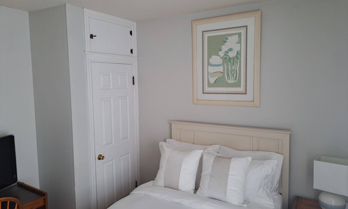 St. Louis House | Charming 3BR STL Home Sleeps 6 Free Parking