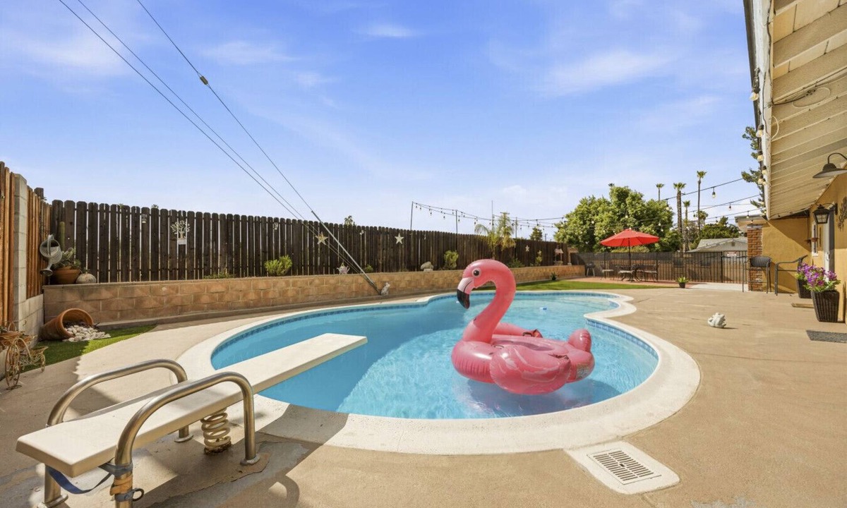 Hemet House | Charming 3BR w/Hills Views, Pool & Billiards