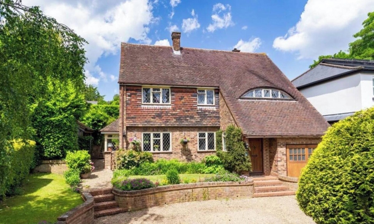 Epping House | Charming 4-Bed Home in Epping