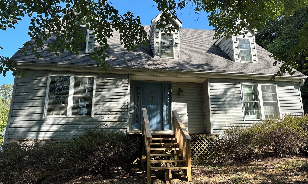 Celina Other | Charming 4-bedroom farmhouse on 11 acres, Pool, AC, Fire pit and WiFi in Celina
