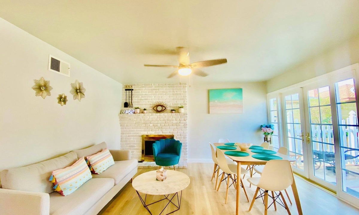 Placentia House | Charming 4-bedroom house with POOL, WiFi and in delightful Placentia