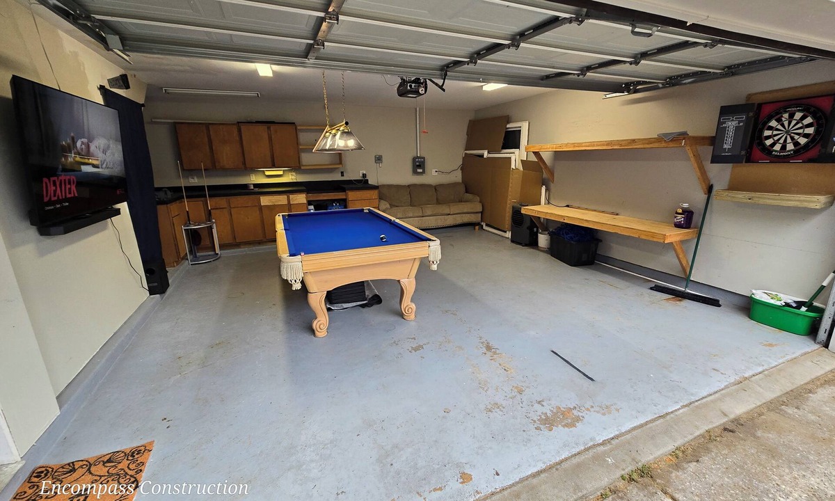 Wimbledon Falls House | Charming 4-bedroom house with pool and game room!