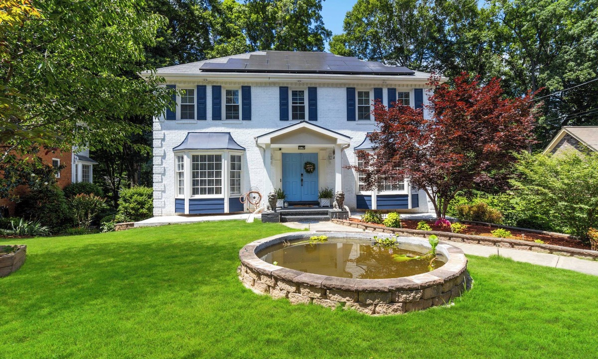 Duluth House | Charming 4-bedroom house in fabulous Duluth!